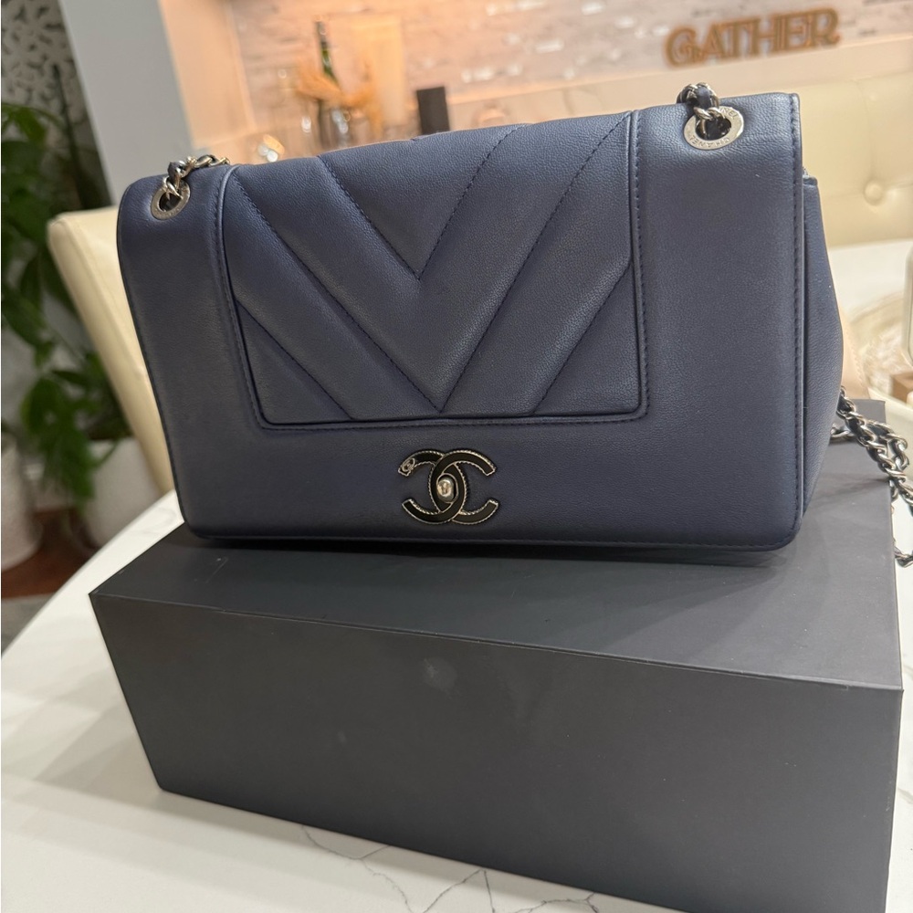 CHANEL Metallic Blue Mademoiselle Flap Bag - Picture 11 of 15